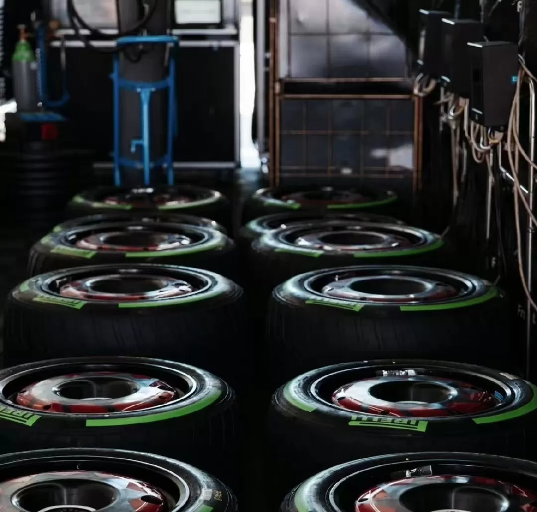 Formula 1 Contemplates Decision on Tyre Blankets for 2024 Season